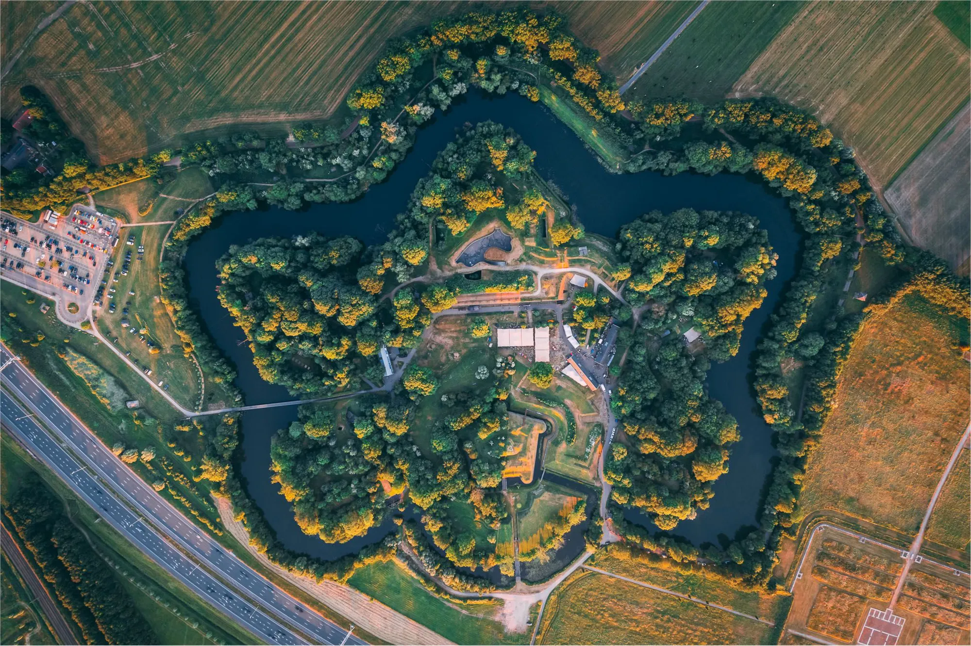 4ca925b6369397549691013db4654747f2303e88